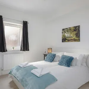  Apartment 1 Bed Sleeps 4